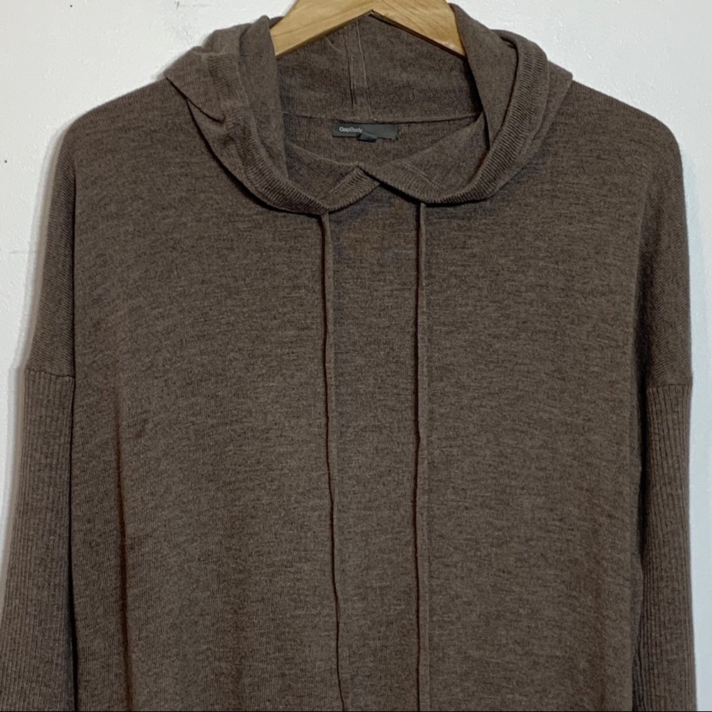 EUC GapBody Tan Hooded‎ Sweater